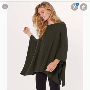 Lululemon army green poncho